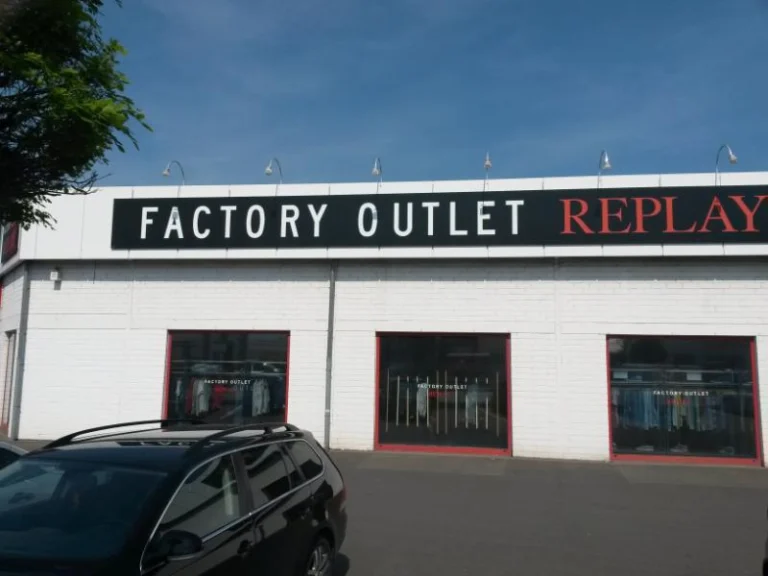 Replay Factory Outlet Frechen