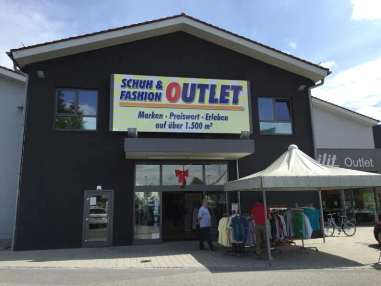 Schuh & Fashion Outlet Pocking