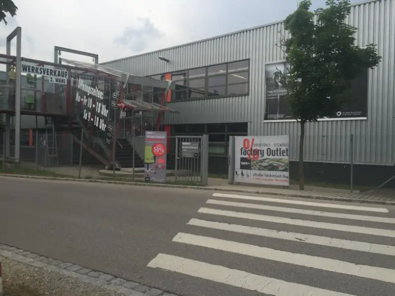 You are currently viewing Topstar Werksverkauf in Langenneufnach-Sitzmöbel mit Sternchen