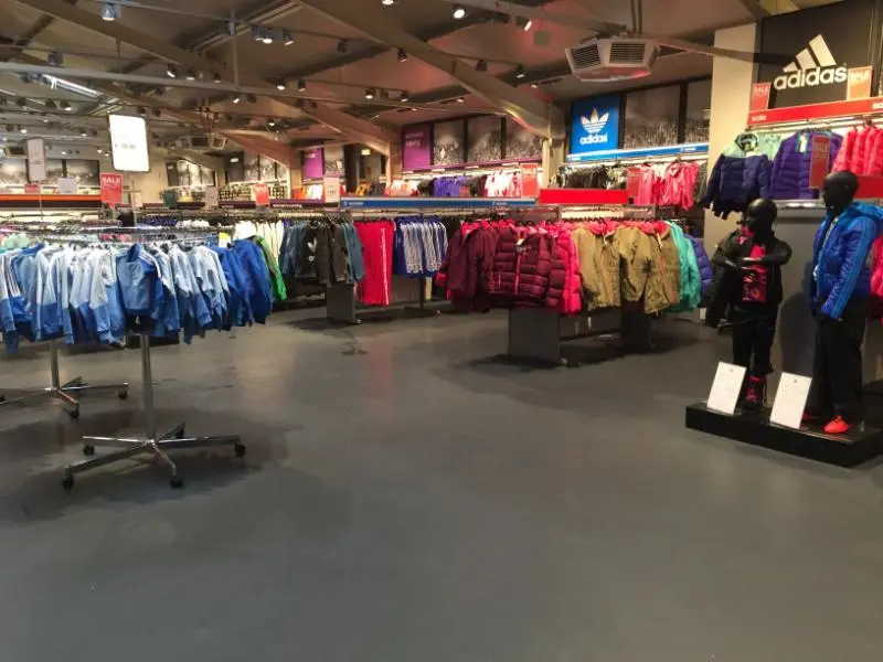 Adidas Factory Outlet Shop Piding