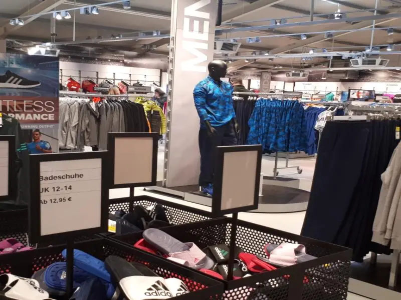 Adidas Factory Outlet Shop Piding