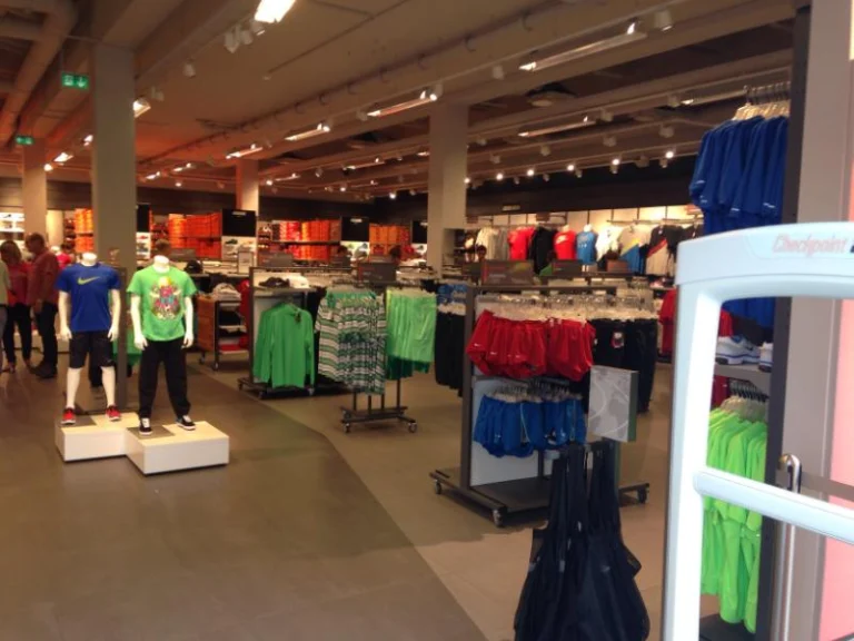 Nike Factory Store Piding