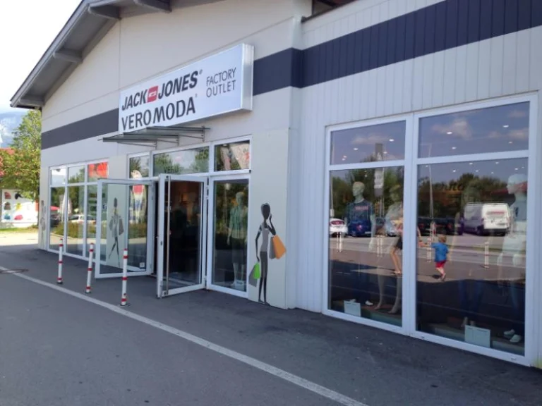 Piding Outlets
