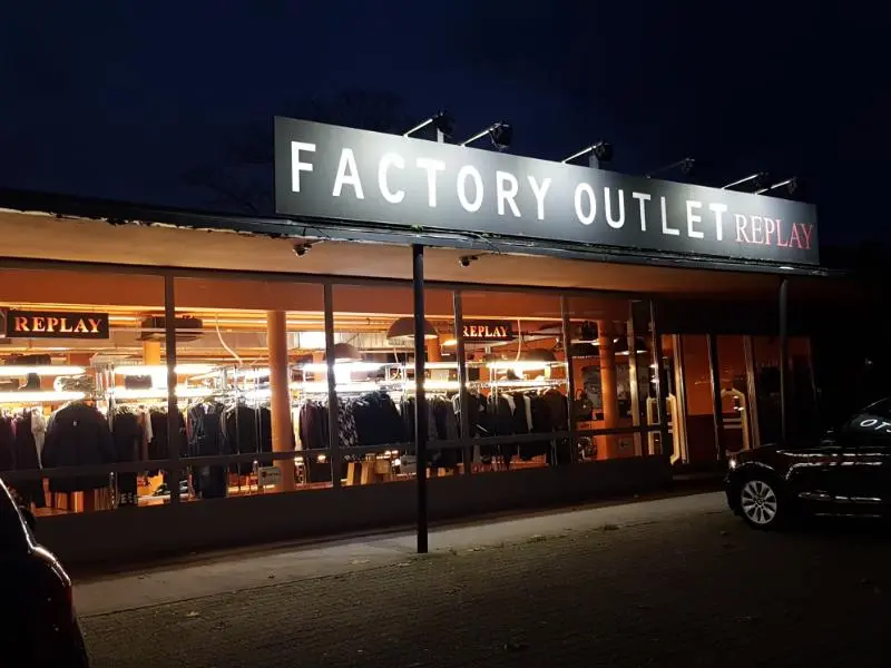 Replay Factory Outlet Düsseldorf