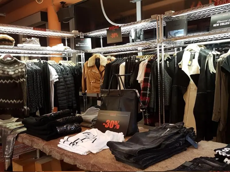 Replay Factory Outlet Düsseldorf