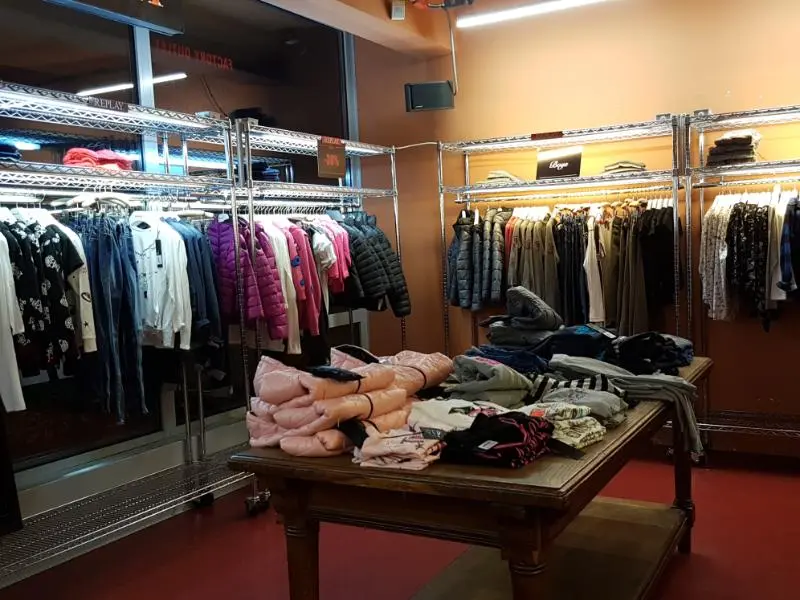 Replay Factory Outlet Düsseldorf