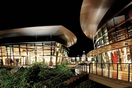Du betrachtest gerade Designer Outlets Wolfsburg - Günstiges Shopping in der Autostadt