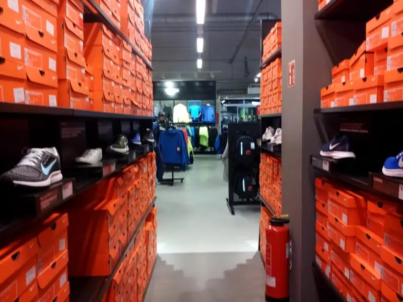 NIKE Stuhr
