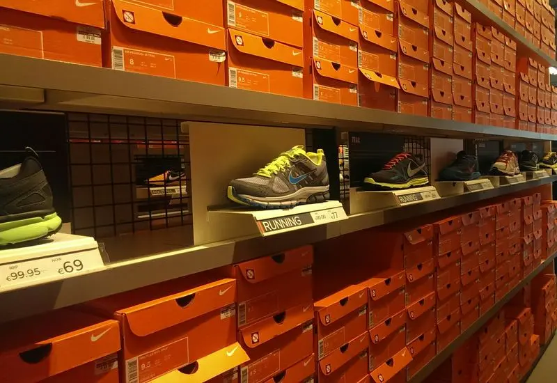 NIKE Stuhr