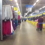 Sportliche Bekleidung und Accessoires im Decathlon Outlet in Herne