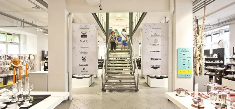 Rosenthal Outlet Center in Selb
