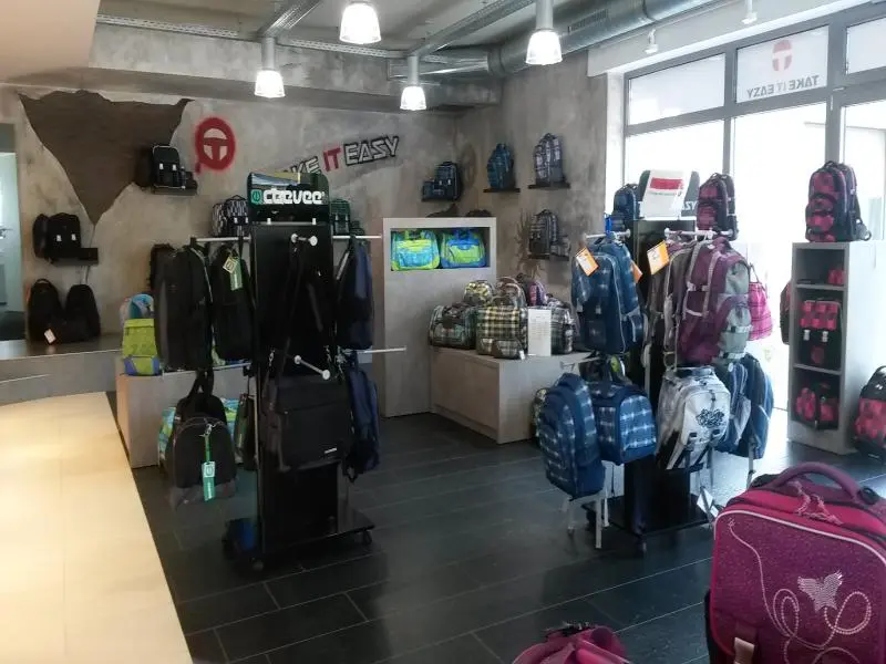 McNeill + Take it easy outlet factory Seligenstadt